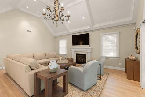 54 Greensward Circle Mashpee MA 02649