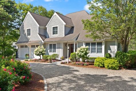 54 Greensward Circle Mashpee MA 02649