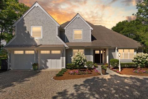 54 Greensward Circle Mashpee MA 02649