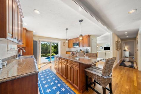 20 Lords Pond Road Chatham MA 02633