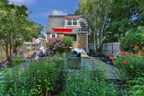 343 Bradford Street Provincetown MA 02657