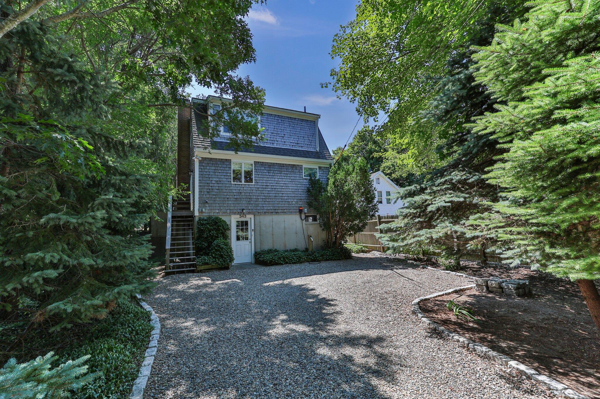 343 Bradford Street Provincetown MA 02657