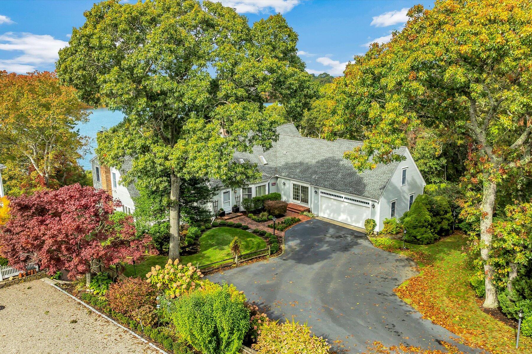 4 Maureens Way Dennis MA 02638