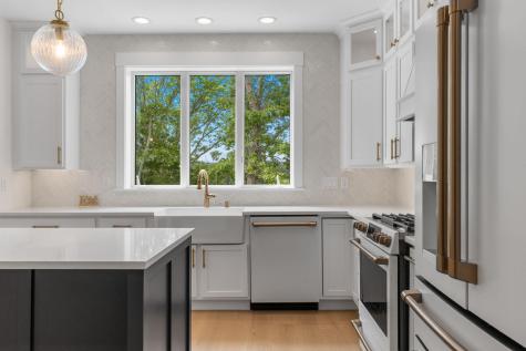 73 Lake Shore Drive Falmouth MA 02536