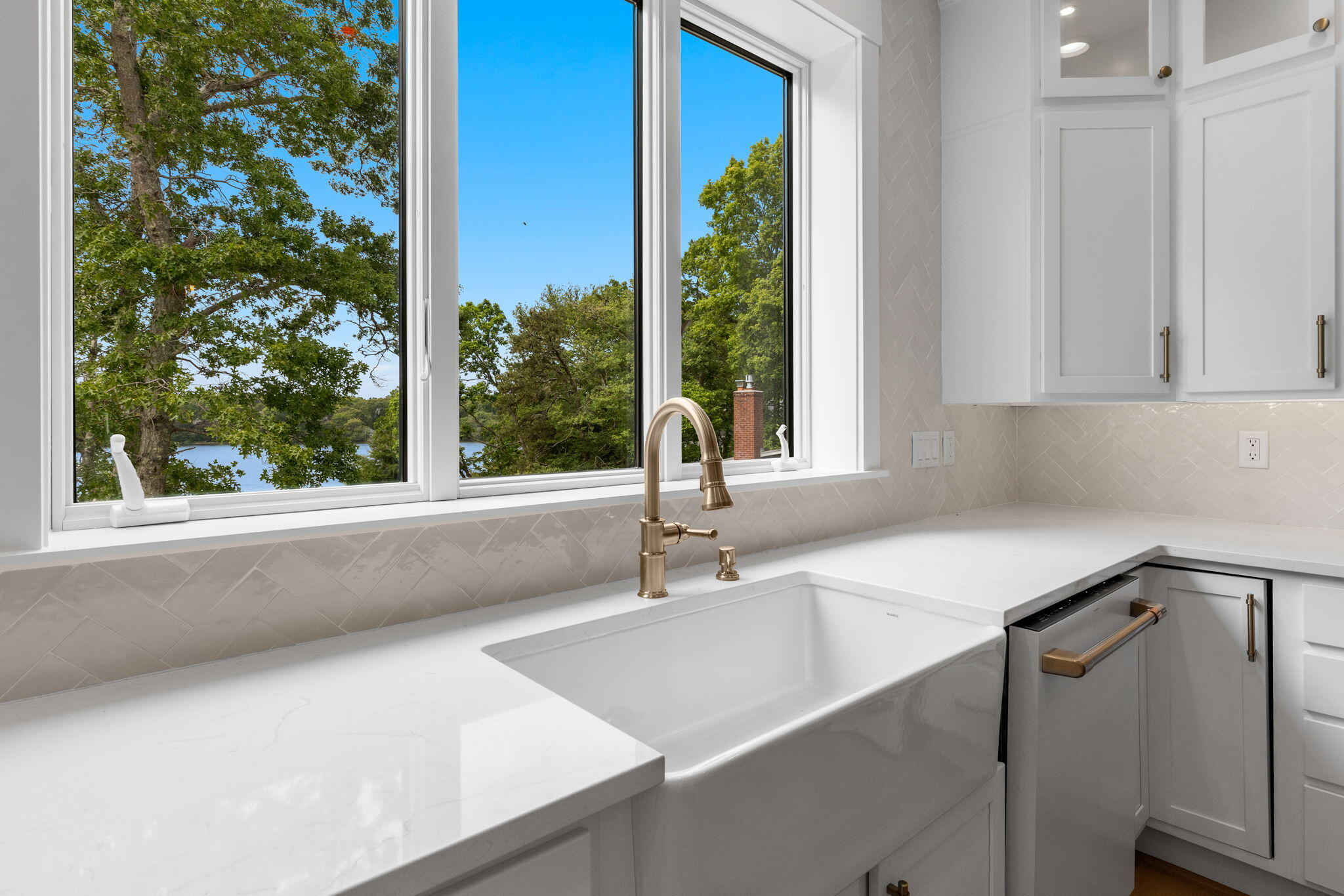 73 Lake Shore Drive Falmouth MA 02536