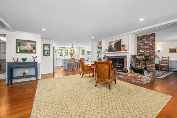 27 Two Ponds Road Falmouth MA 02540