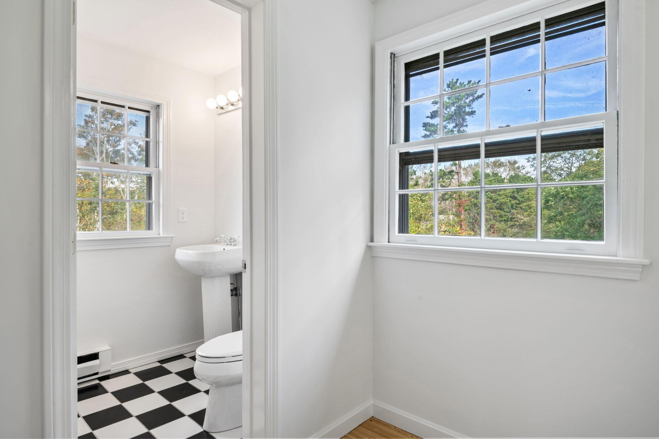 22 Little Lane Harwich MA 02645