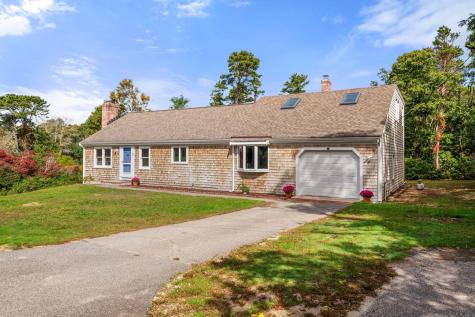 22 Little Lane Harwich MA 02645