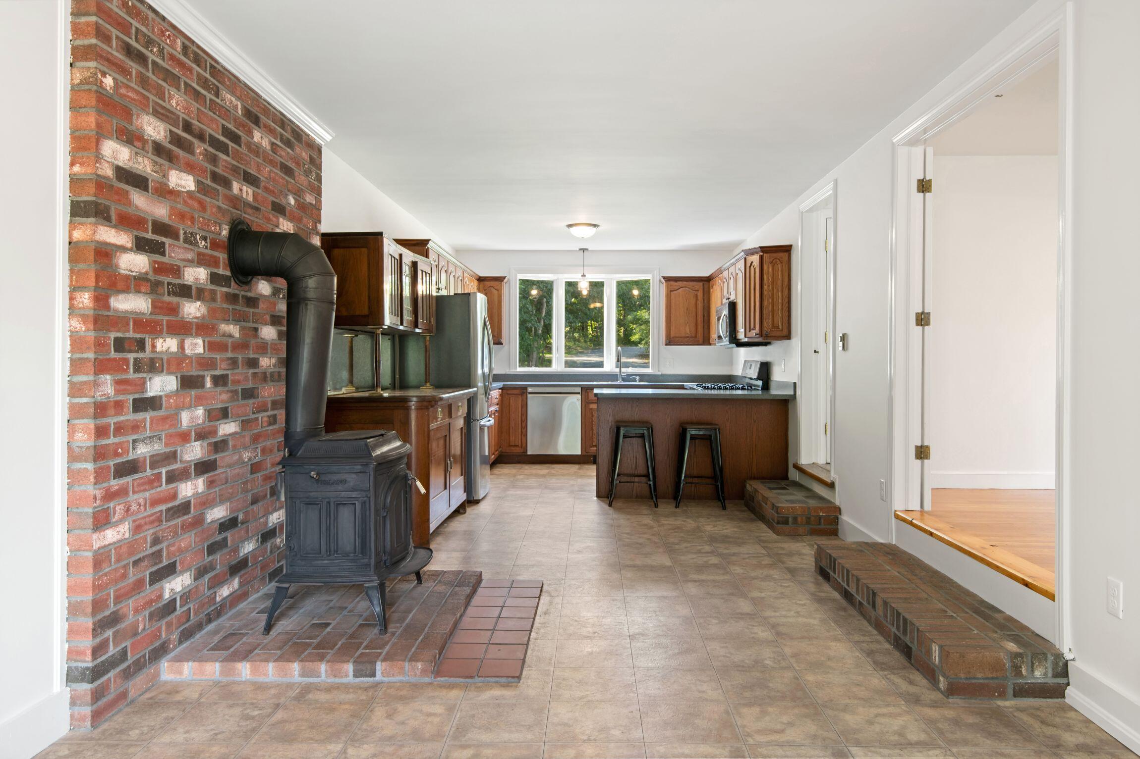 22 Little Lane Harwich MA 02645