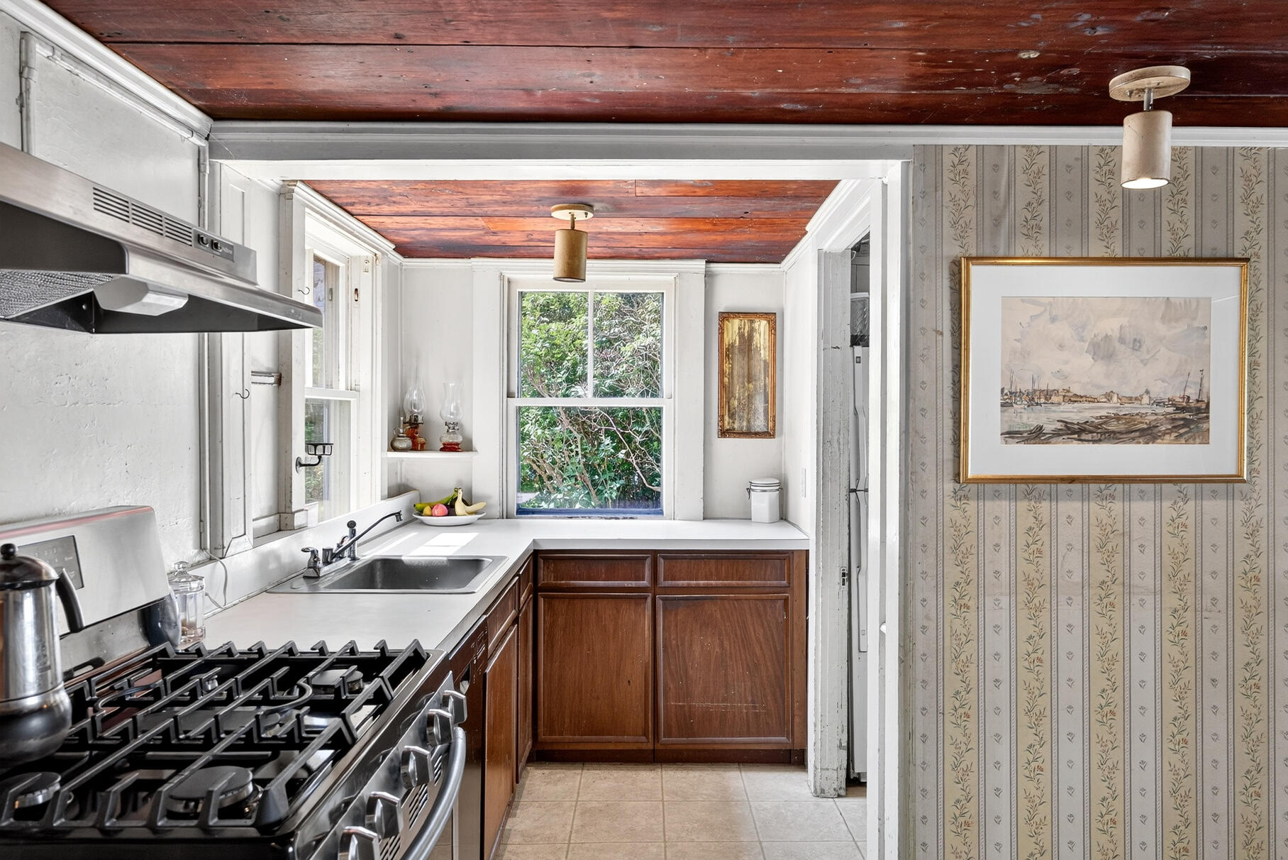 14 School Street Woods Hole MA 02543
