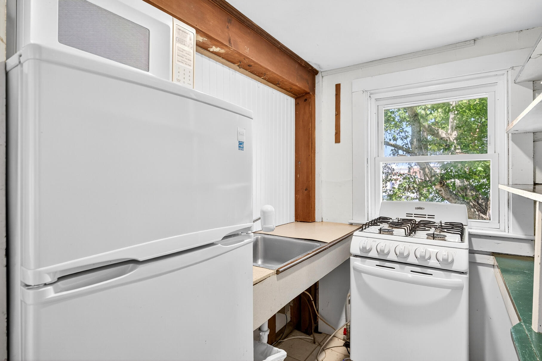 14 School Street Woods Hole MA 02543