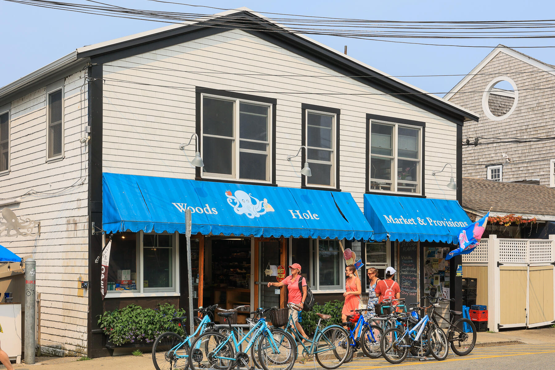 14 School Street Woods Hole MA 02543