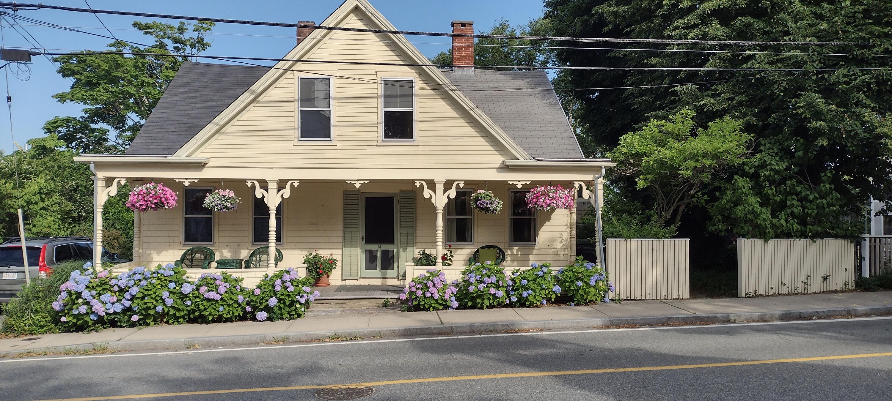 14 School Street Woods Hole MA 02543