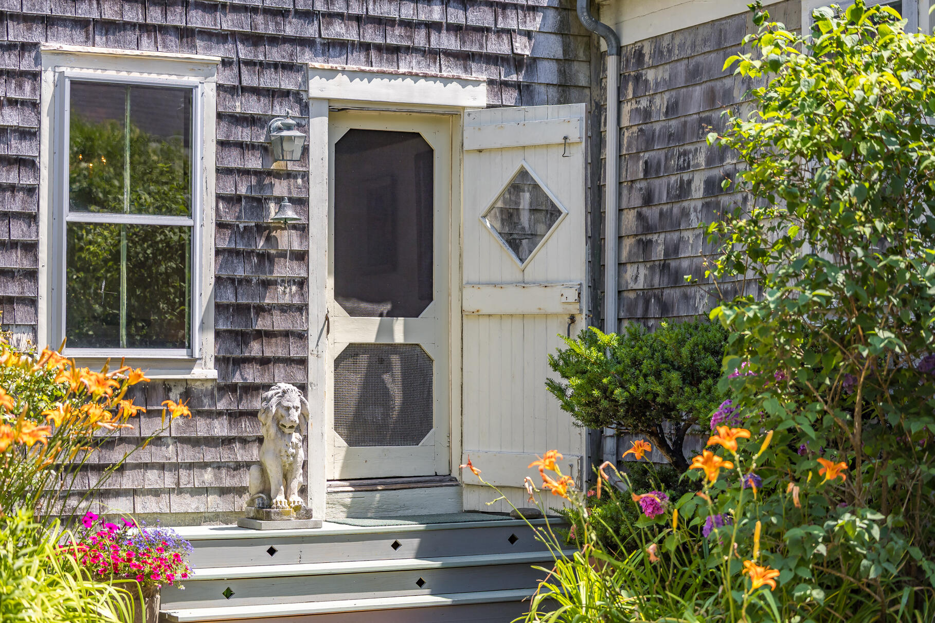 14 School Street Woods Hole MA 02543