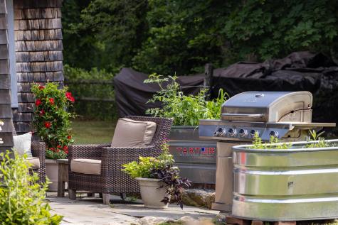 10 Dan'ls Way West Tisbury MA 02575