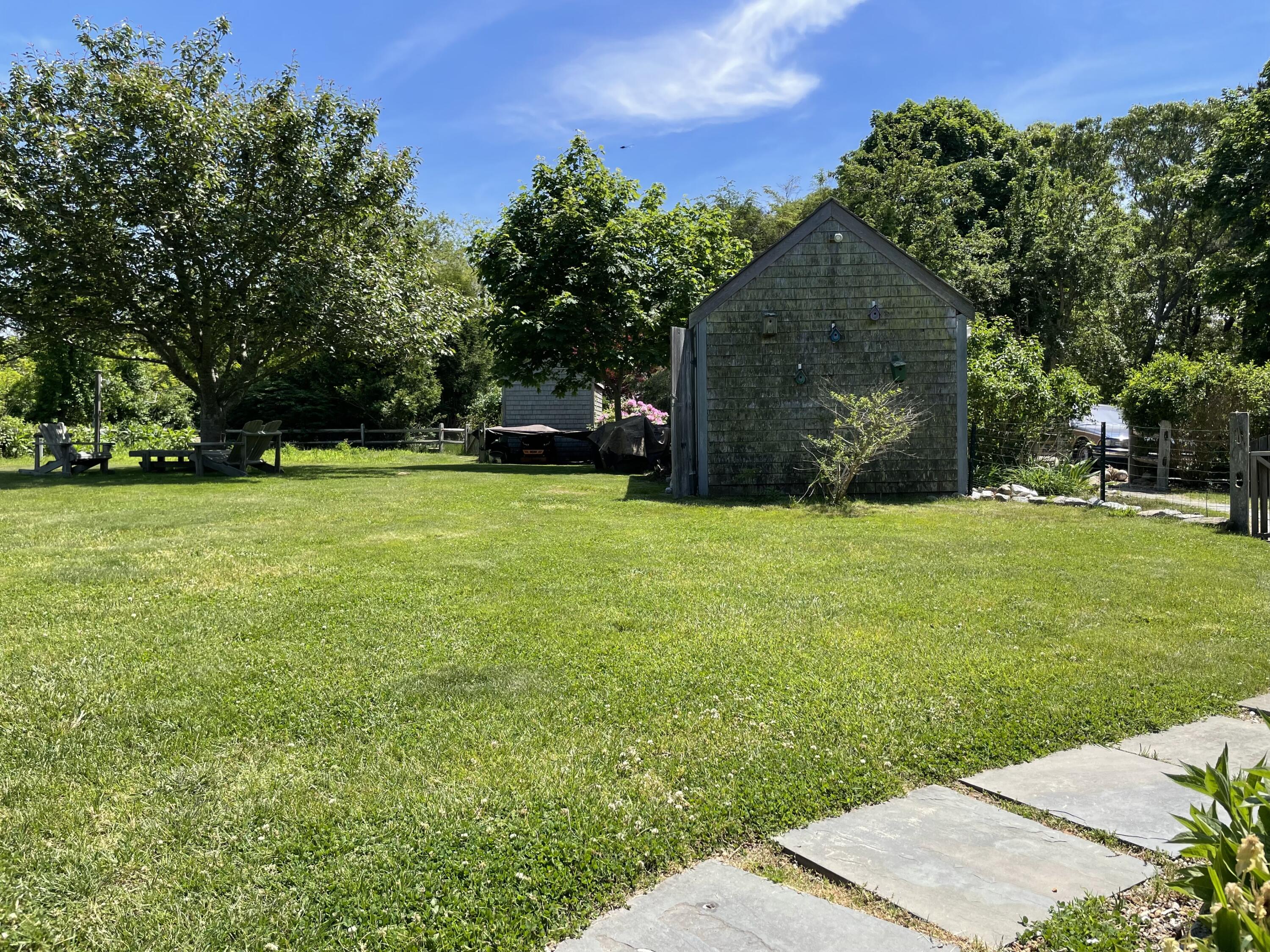 10 Dan'ls Way West Tisbury MA 02575