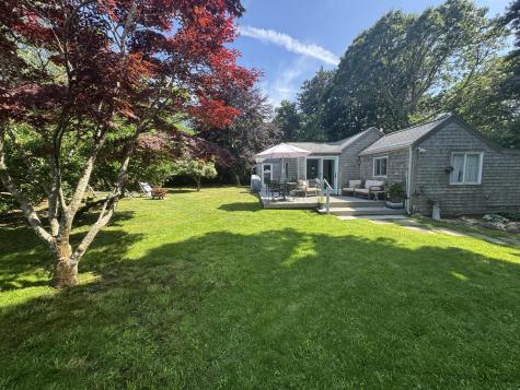 10 Dan'ls Way West Tisbury MA 02575