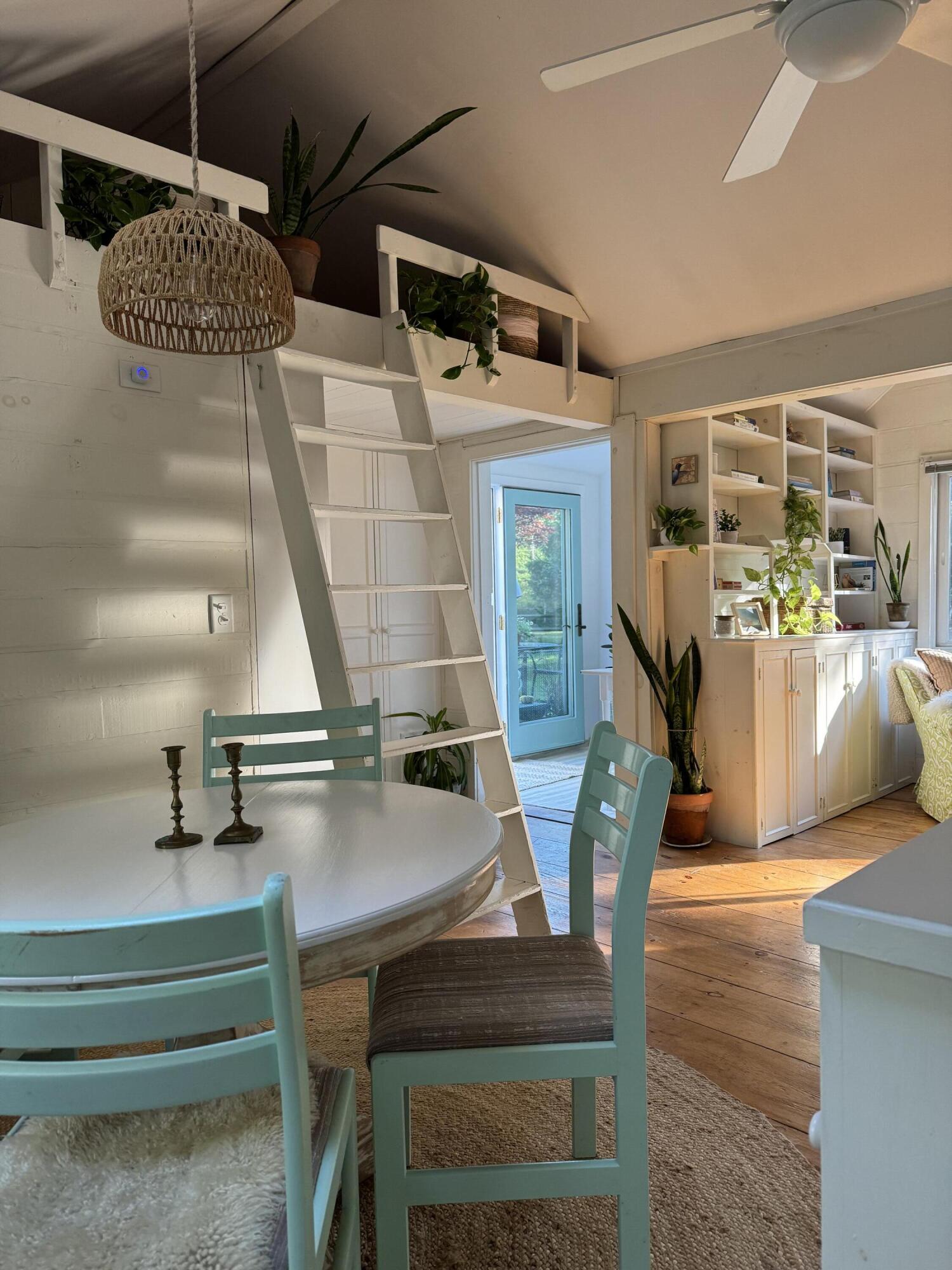 10 Dan'ls Way West Tisbury MA 02575