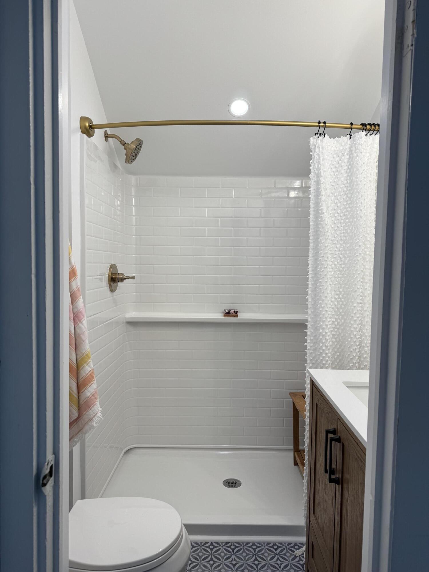 10 Dan'ls Way West Tisbury MA 02575