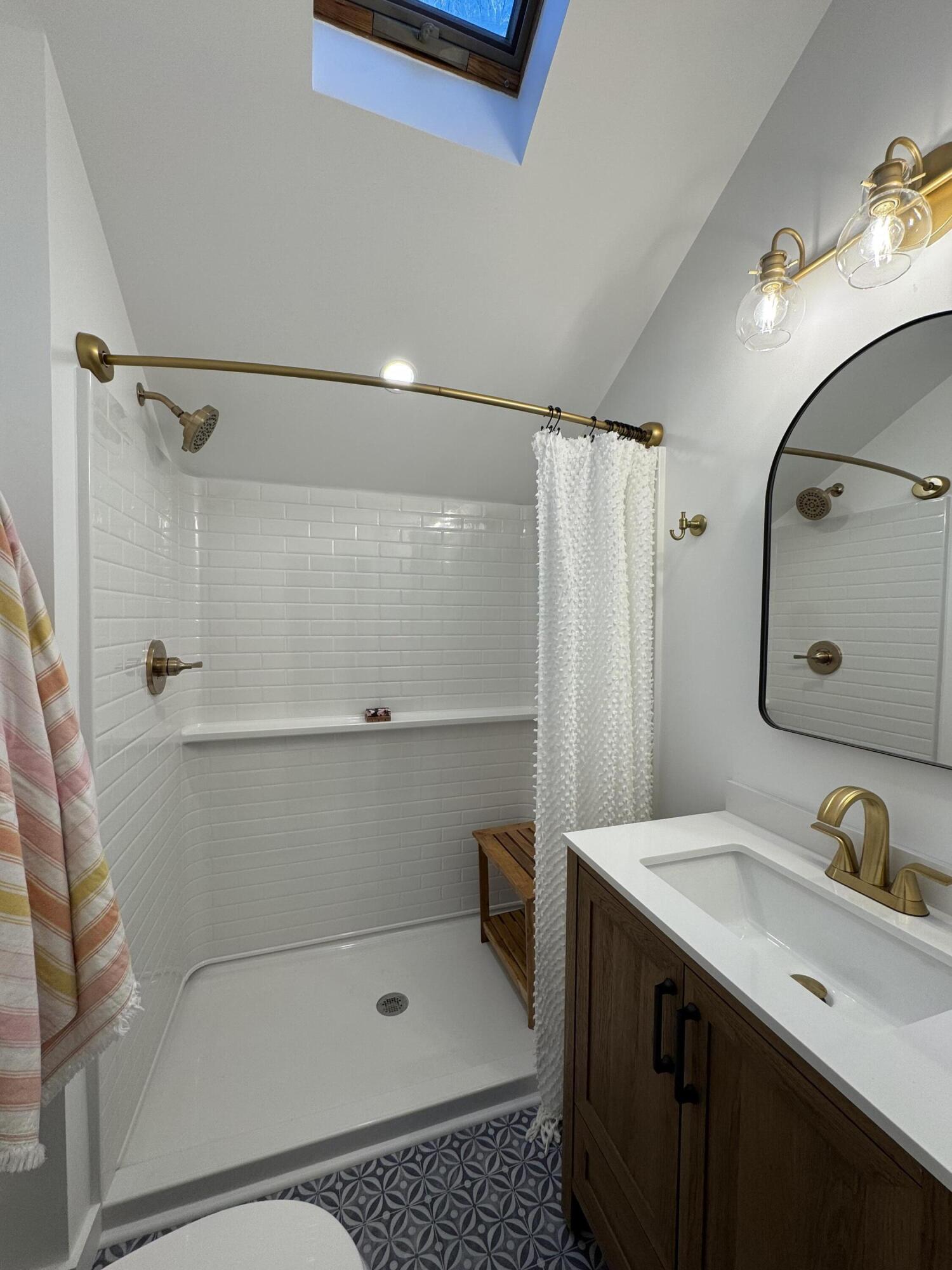 10 Dan'ls Way West Tisbury MA 02575