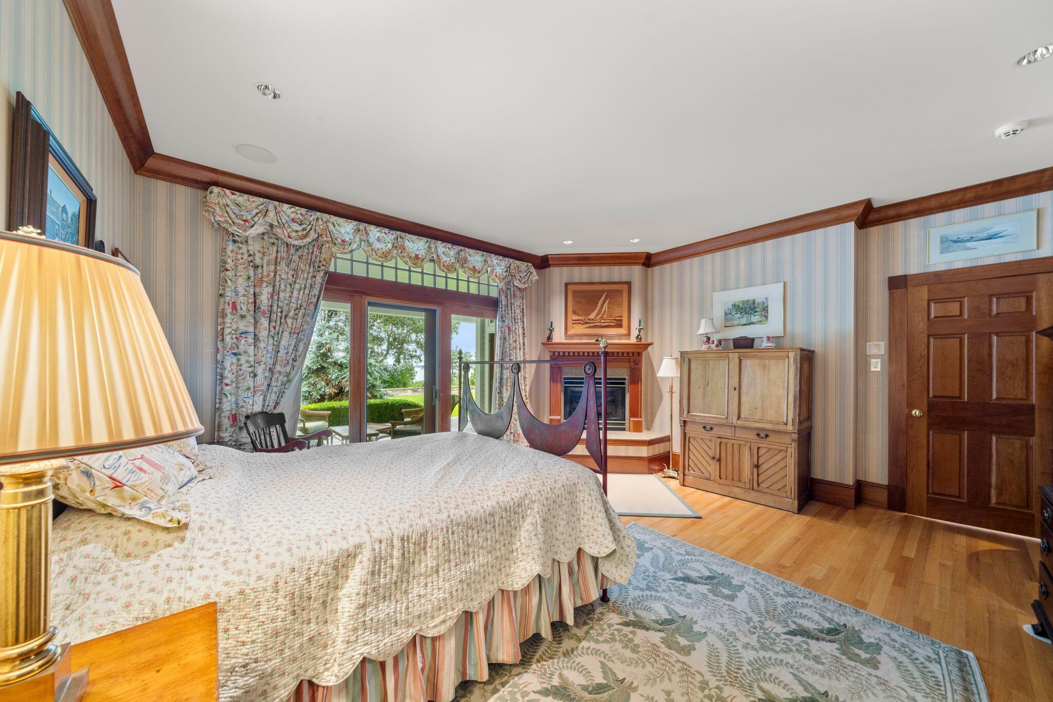 4 Sherbourne Way Wareham MA 02571