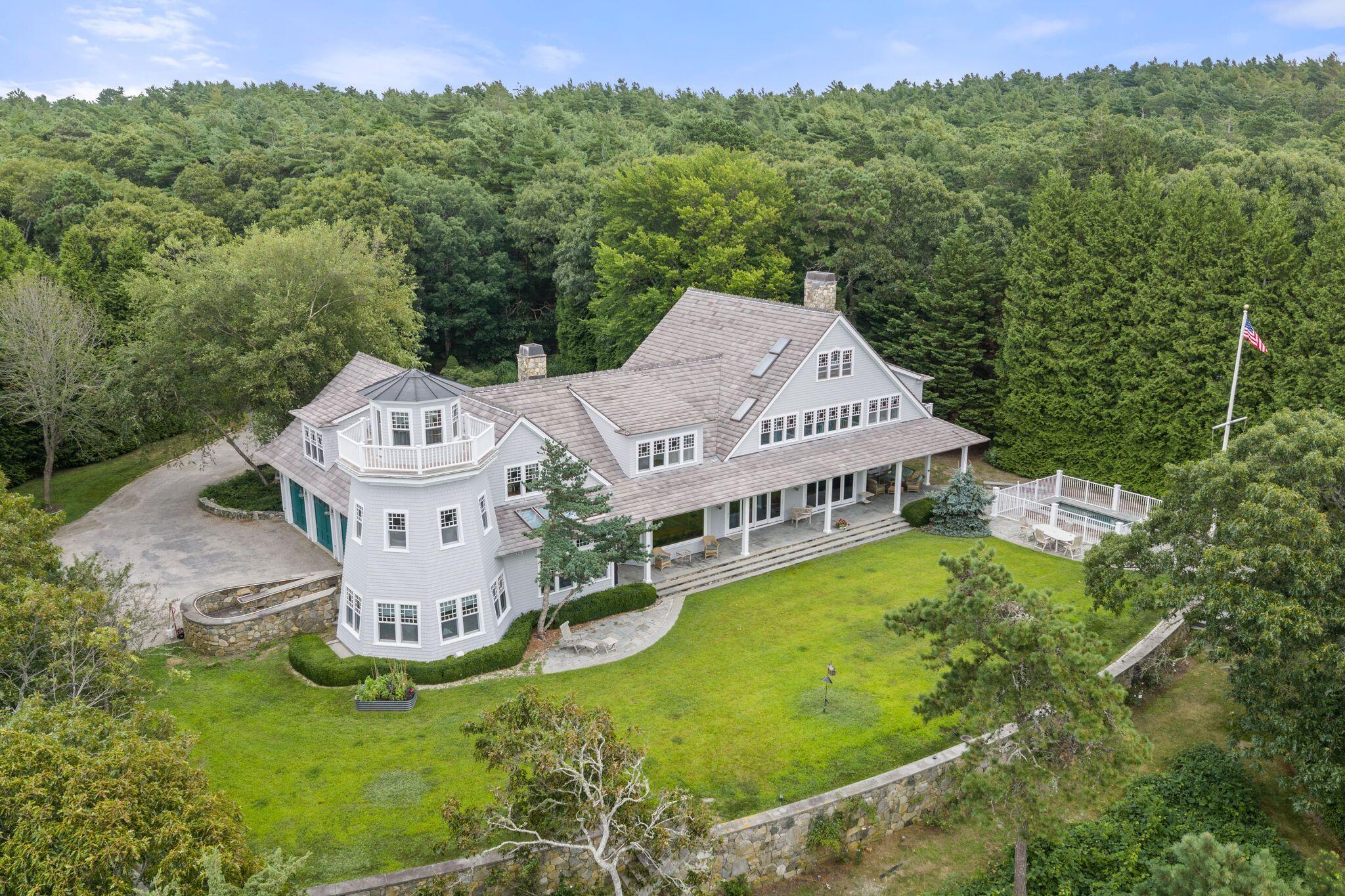4 Sherbourne Way Wareham MA 02571