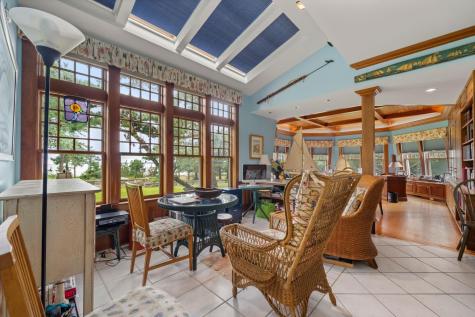 4 Sherbourne Way Wareham MA 02571
