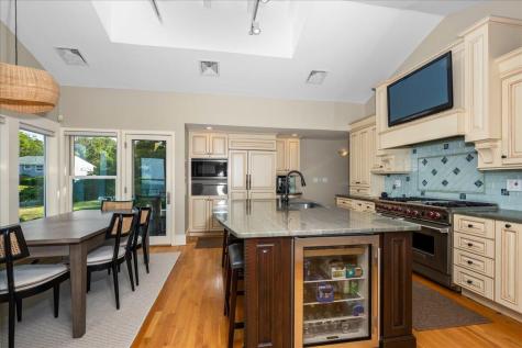 88 Sagamore Road Bourne MA 02562