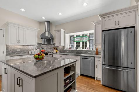 12 Pond Street Brewster MA 02631