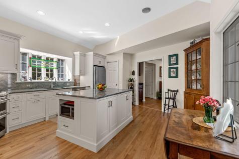 12 Pond Street Brewster MA 02631