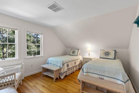 12 Pond Street Brewster MA 02631