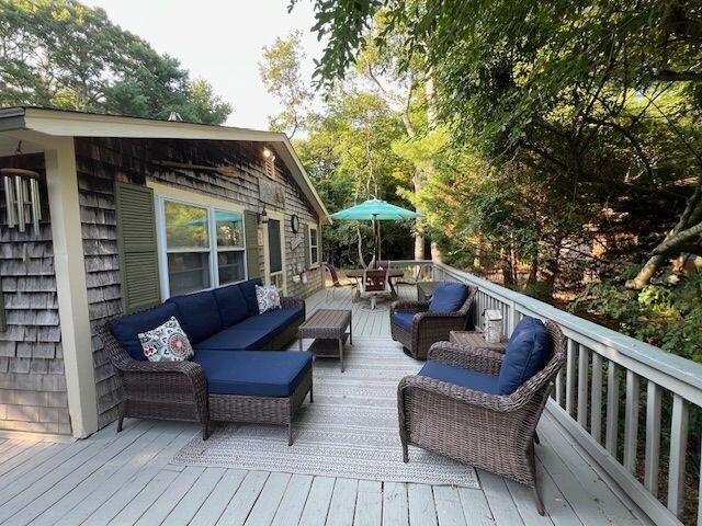 60 -R Carol Lane Oak Bluffs MA 02557