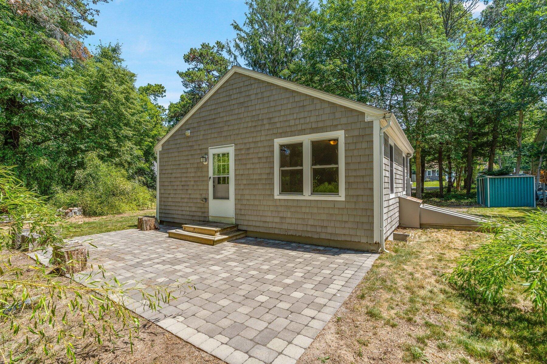 153 Dunns Pond Road Hyannis MA 02601