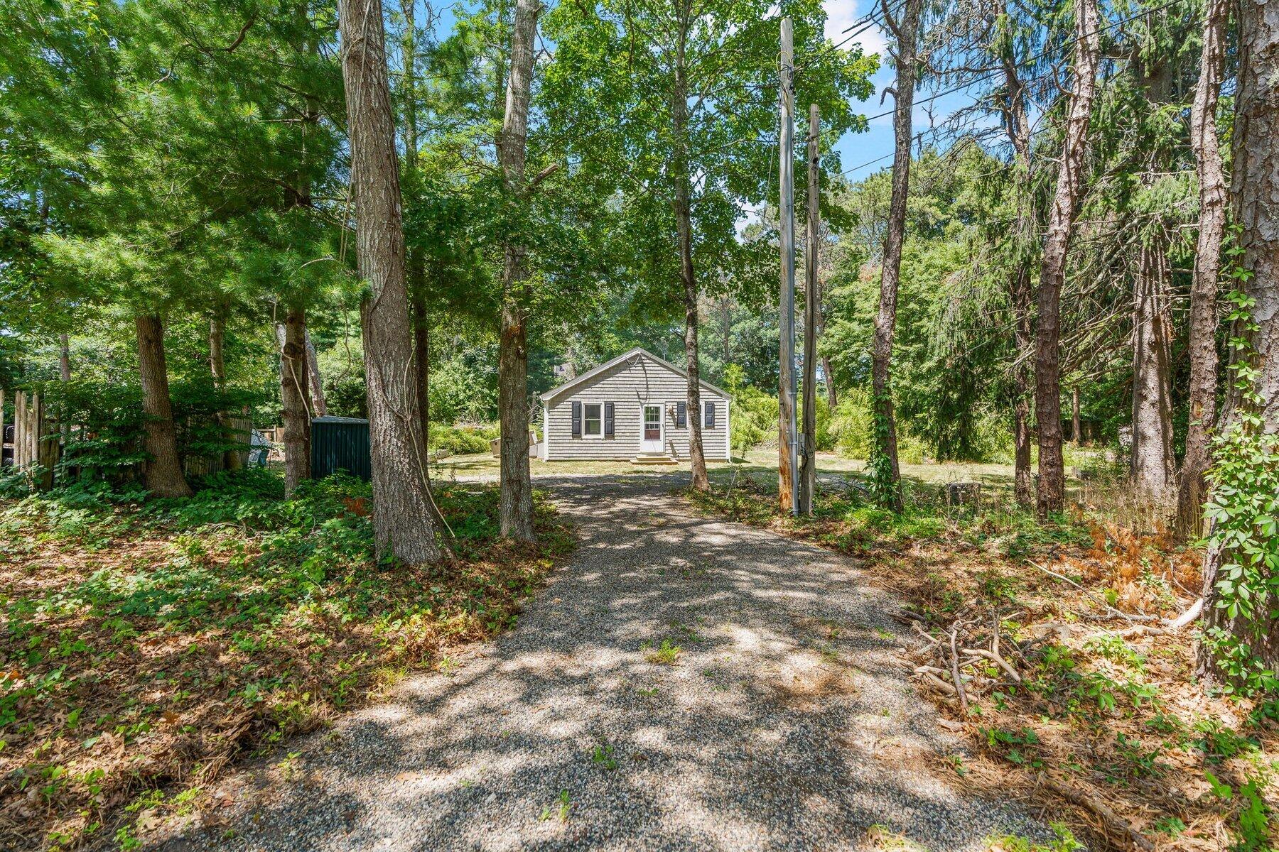 153 Dunns Pond Road Hyannis MA 02601