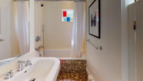8 Washington Avenue Provincetown MA 02657