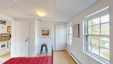 8 Washington Avenue Provincetown MA 02657