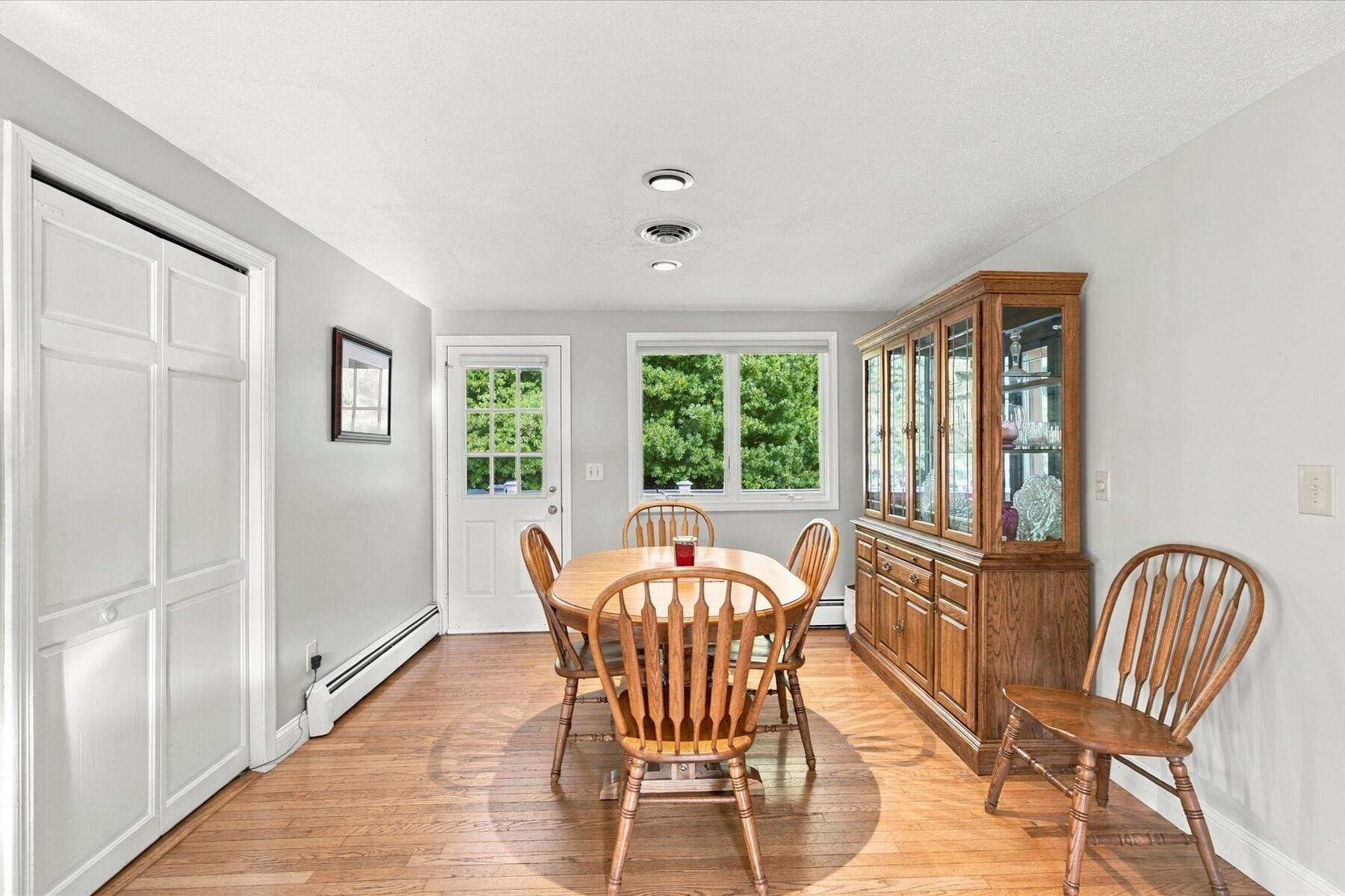 402 Prince Hinckley Road Centerville MA 02632