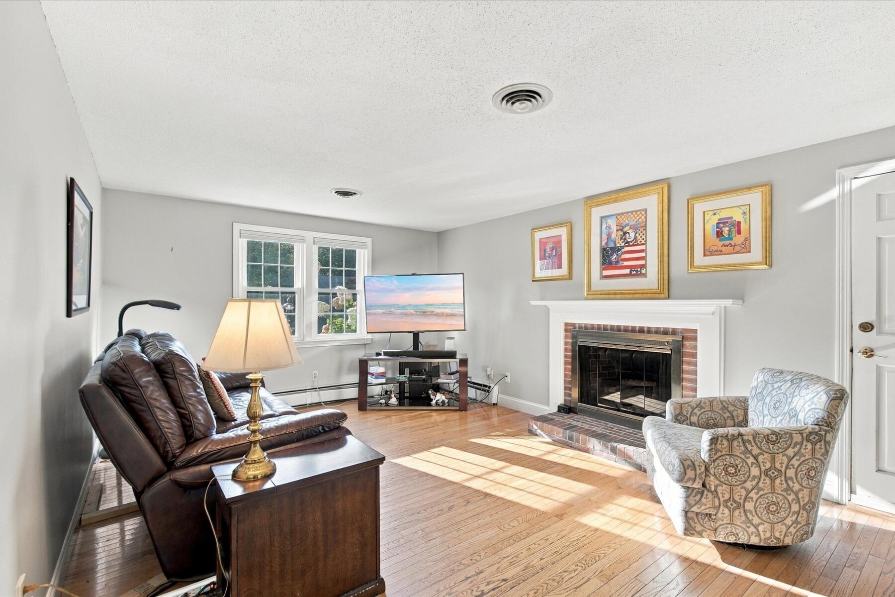 402 Prince Hinckley Road Centerville MA 02632