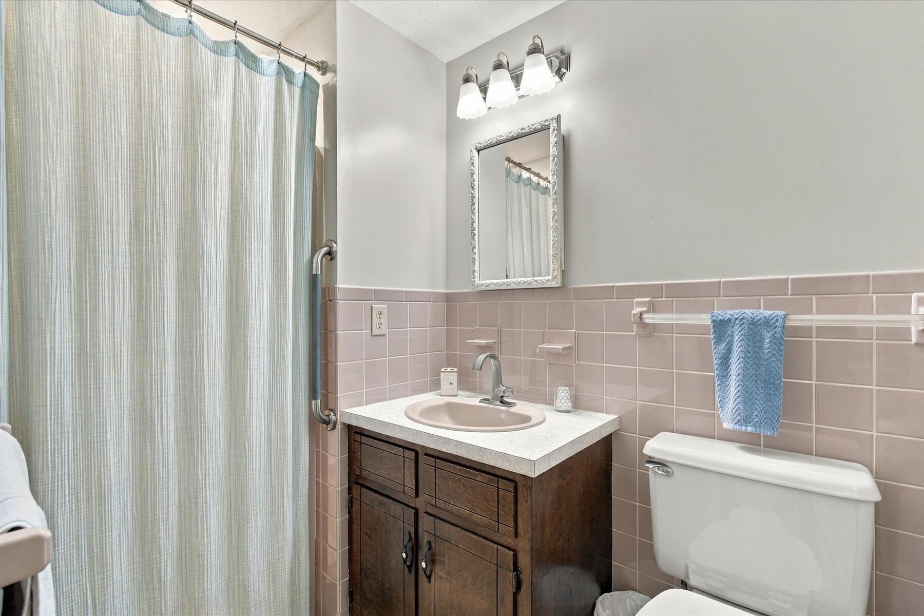 402 Prince Hinckley Road Centerville MA 02632