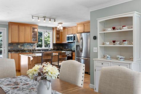 36 Waltham Circle MA 02673