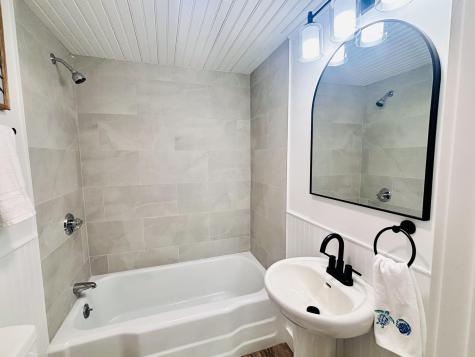 379 Main Street Mashpee MA 02649