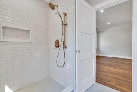 25 Percival Road Falmouth MA 02536