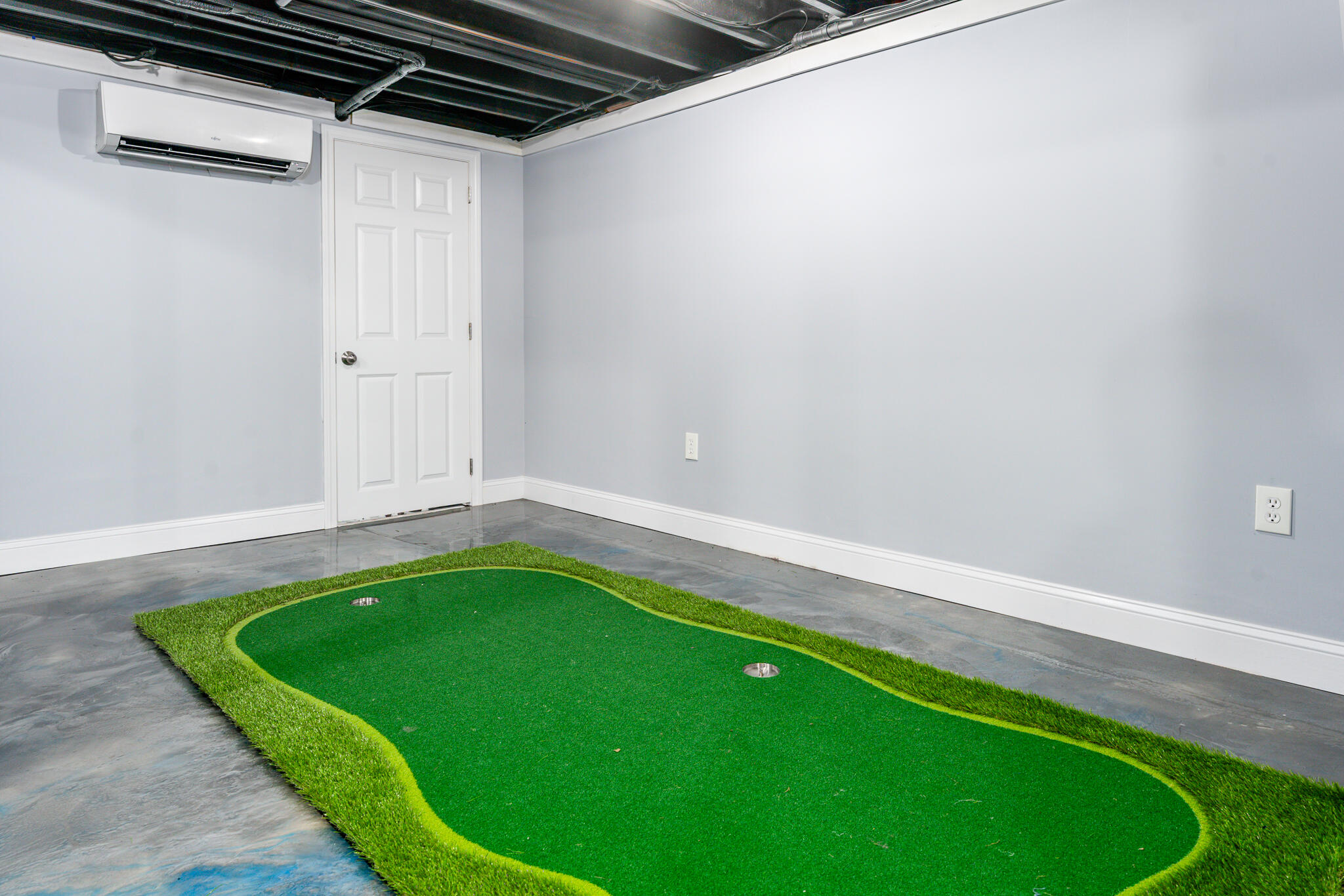 25 Clinton Drive MA 02675