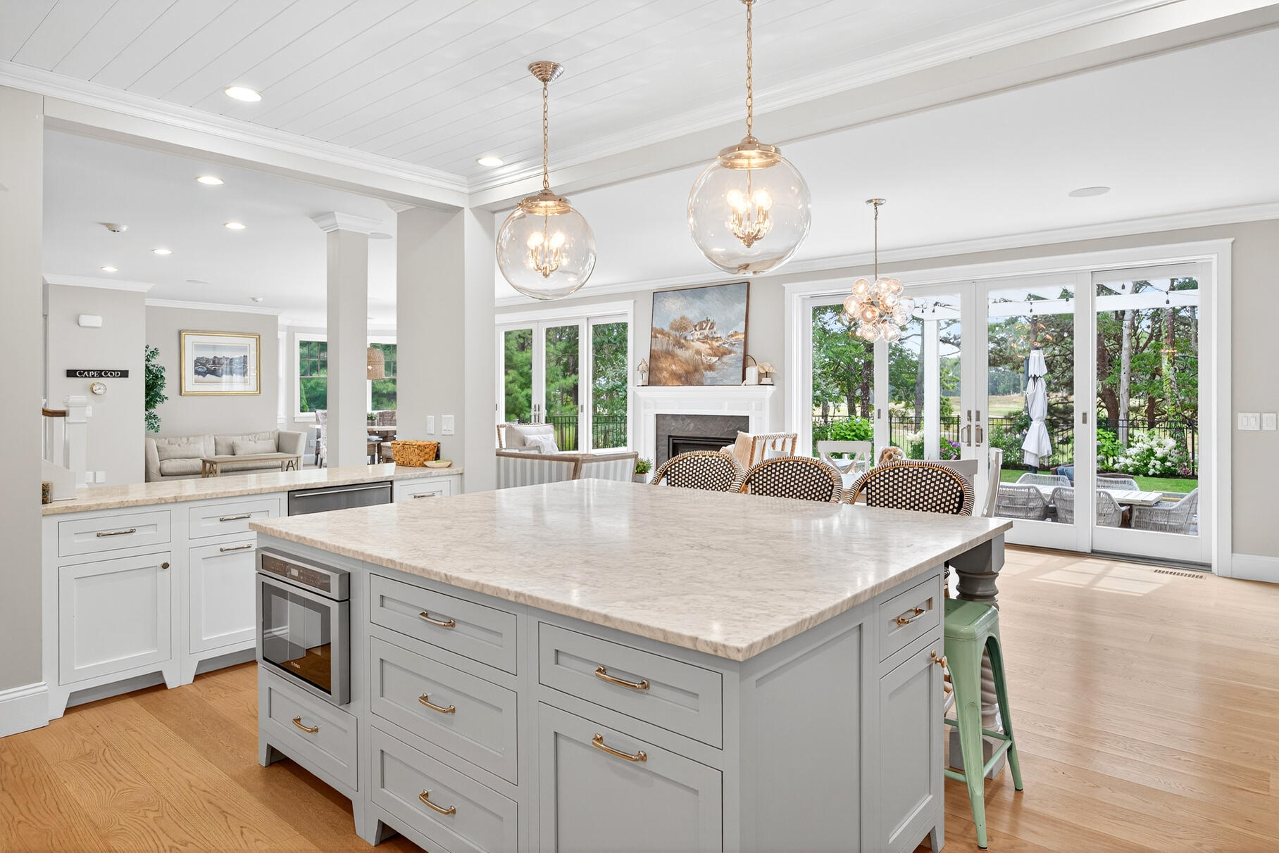 27 Prestwick Lane Mashpee MA 02649