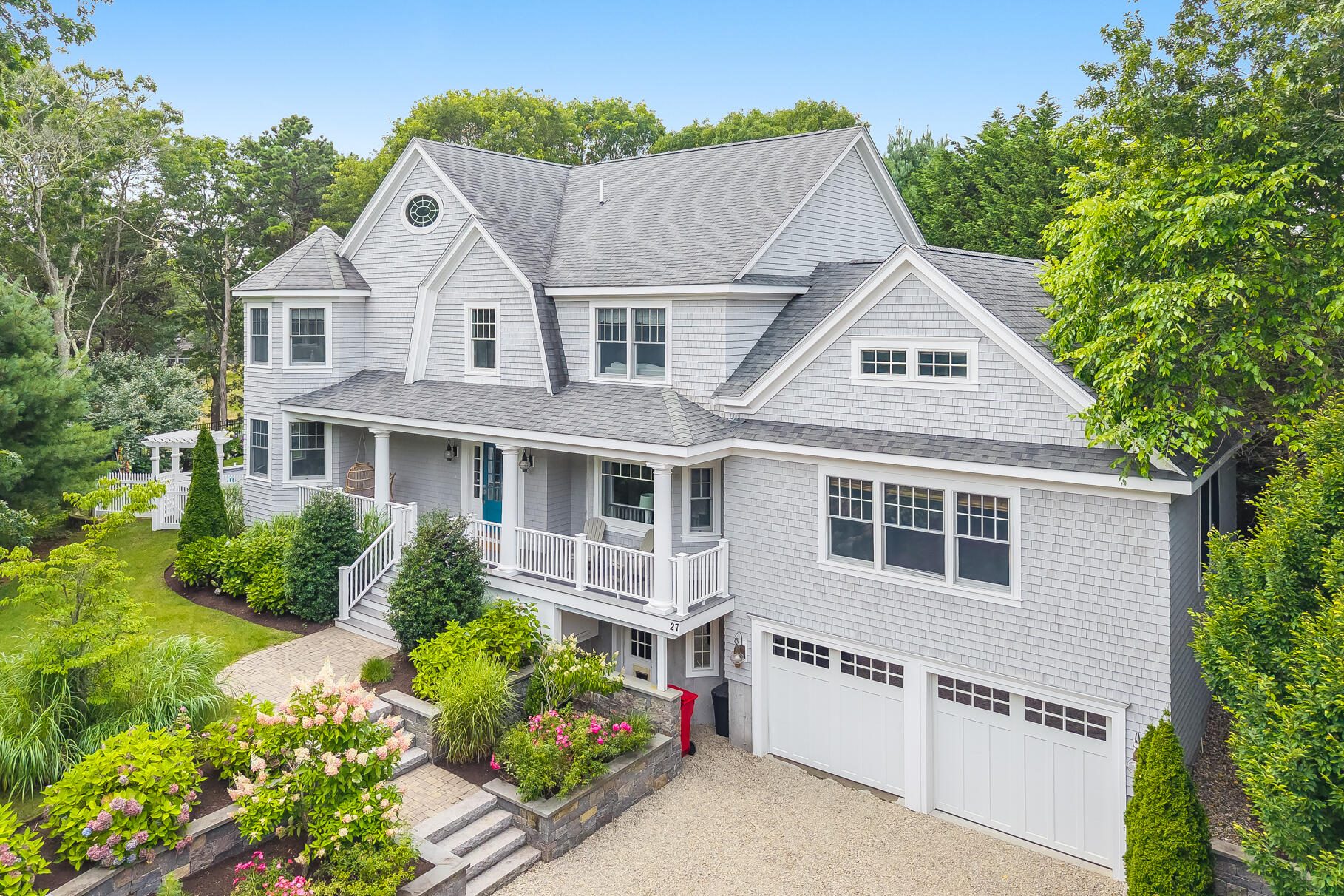 27 Prestwick Lane Mashpee MA 02649