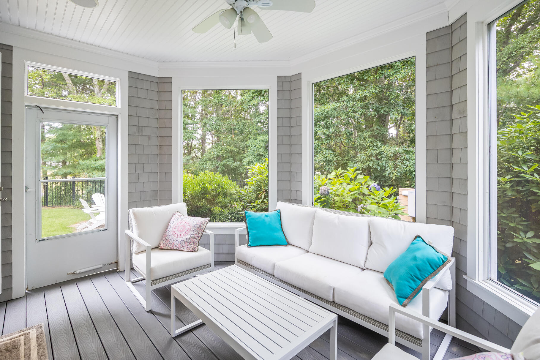 27 Prestwick Lane Mashpee MA 02649