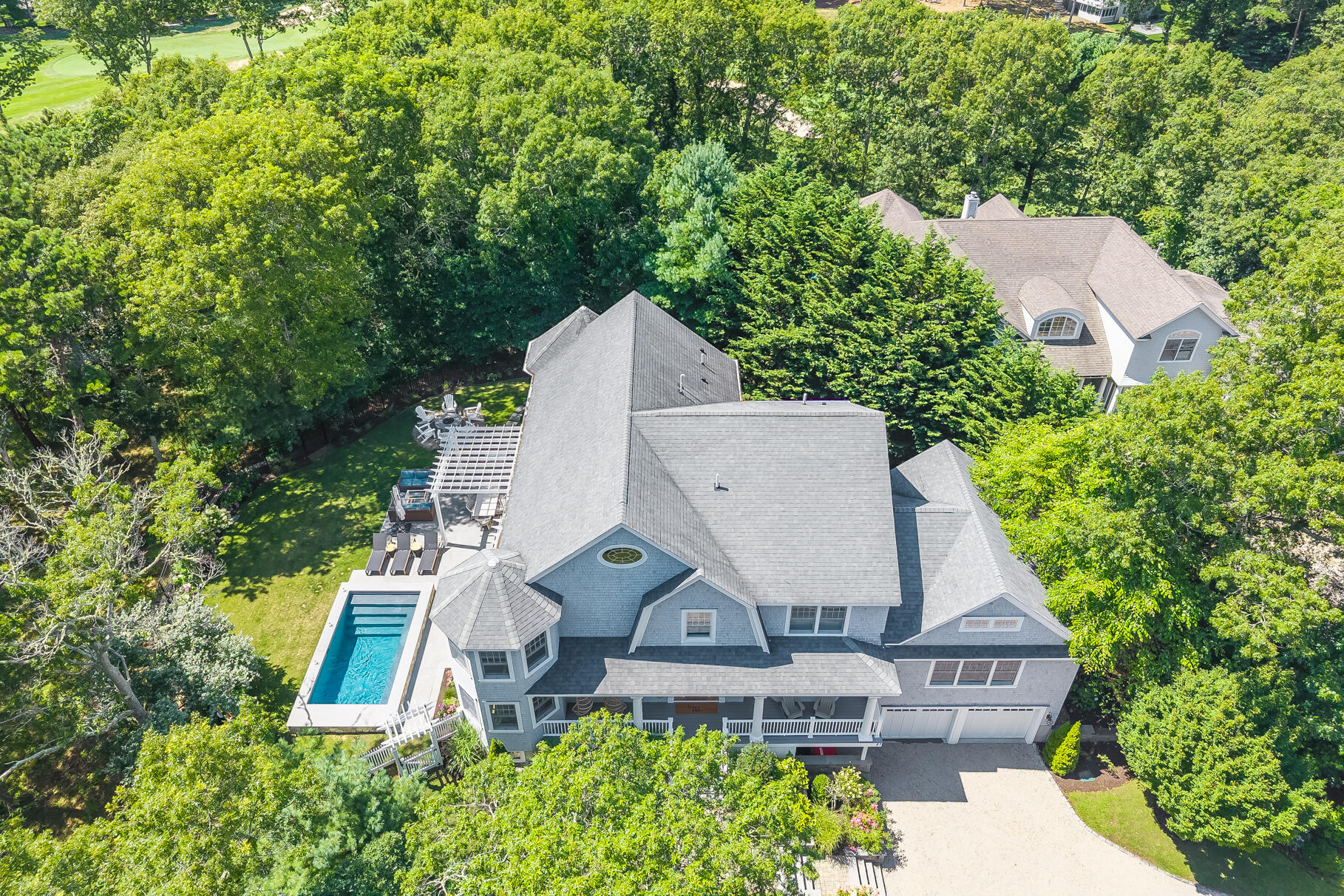 27 Prestwick Lane Mashpee MA 02649