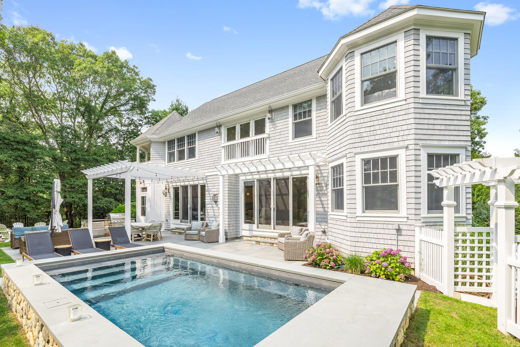 27 Prestwick Lane Mashpee MA 02649