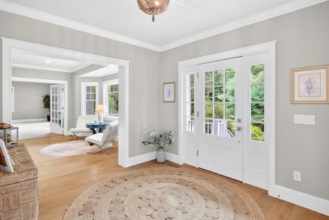 27 Prestwick Lane Mashpee MA 02649
