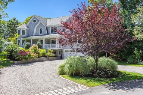 27 Prestwick Lane Mashpee MA 02649